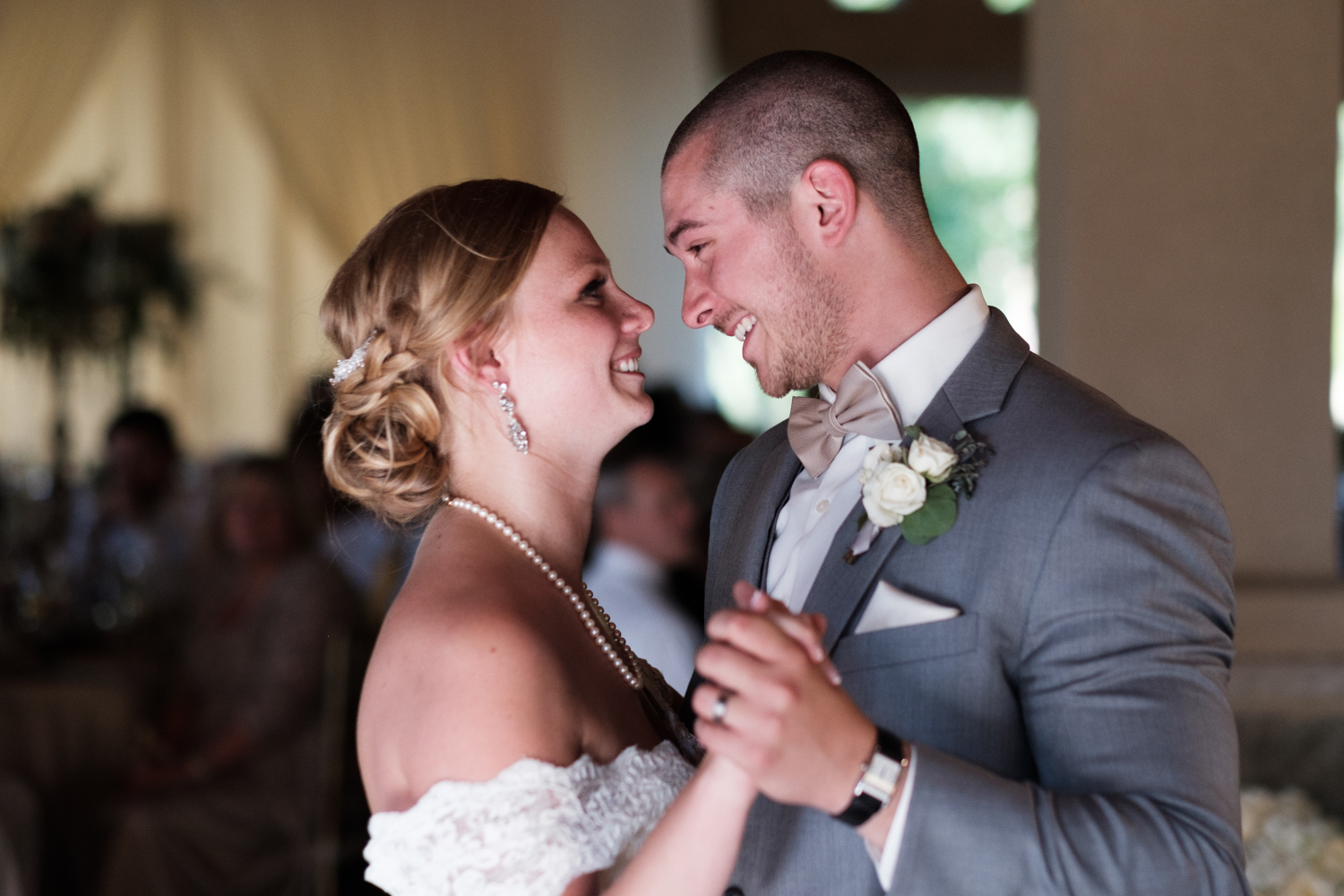 cleveland wedding photographer